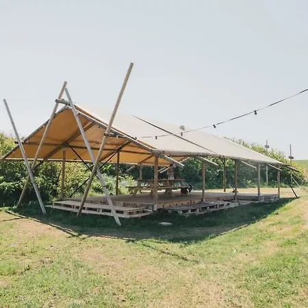 Albergue Family & Surfhostel