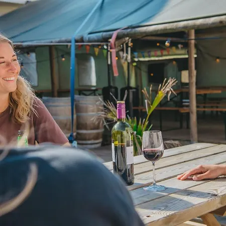 Family & Surfhostel Petten